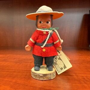Vintage Cree RCMP Mountie Doll Figurine Indien Art Eskimo Quebec Canada